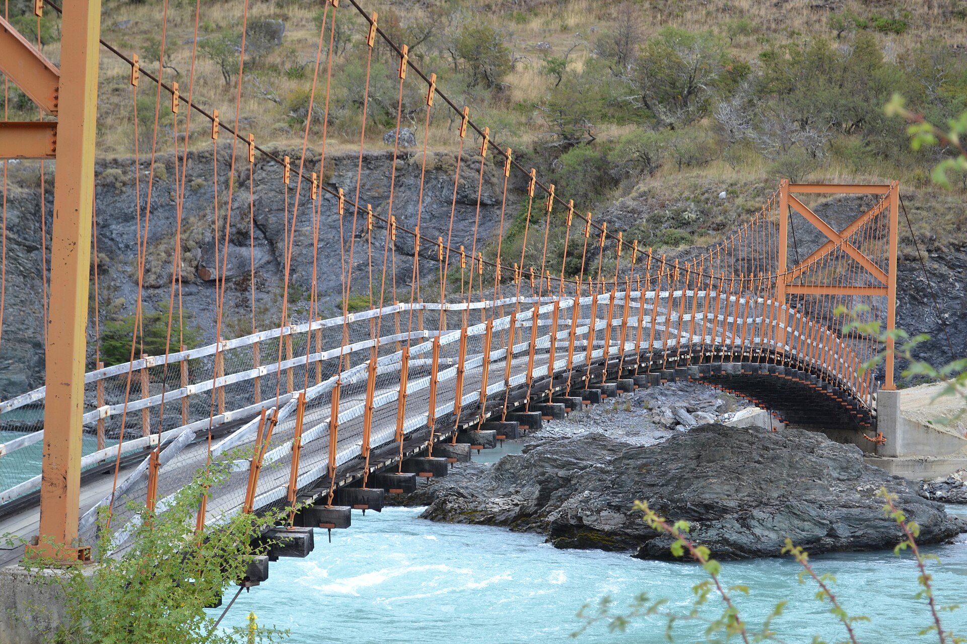 Río turquesa junto a la Carretera Austral